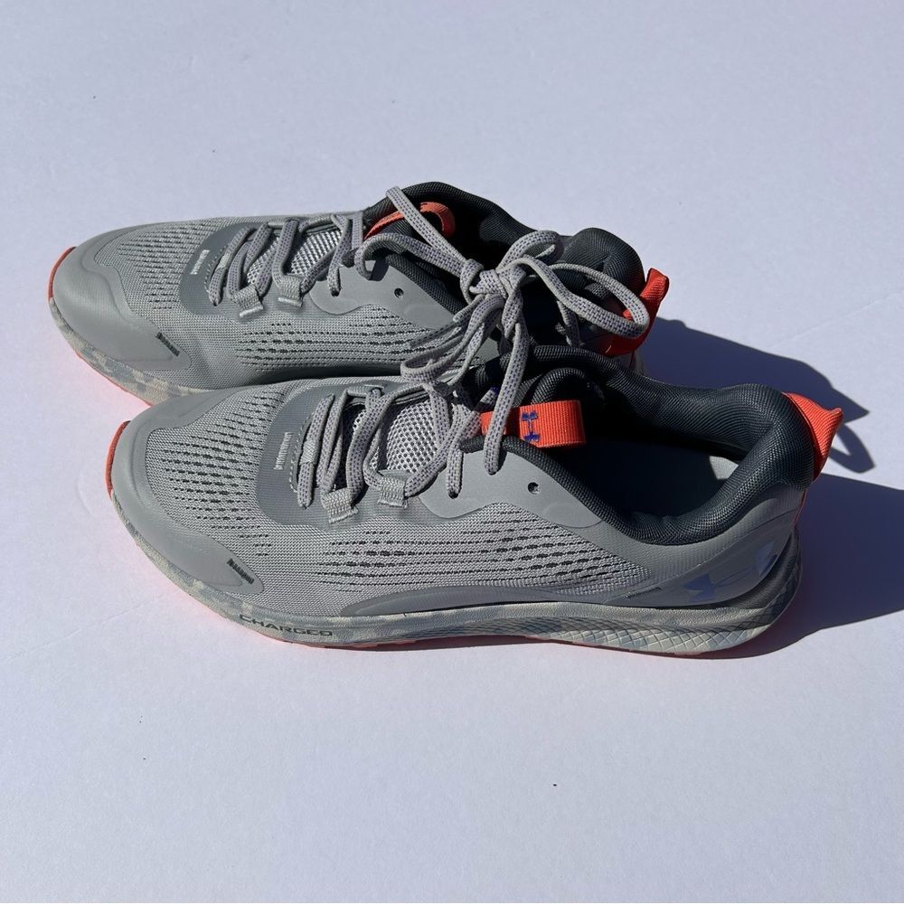 Under Armour - Women’s Running Shoe - Size 9